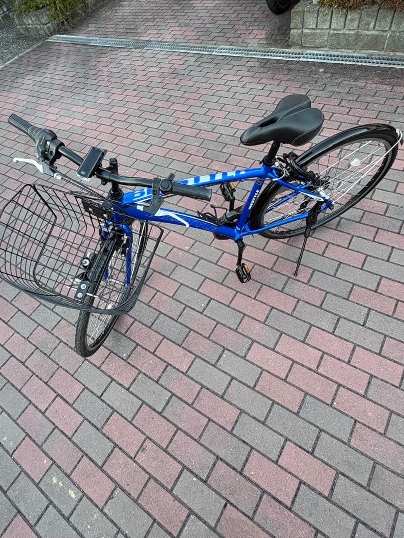 新品タイヤ・通勤通学快速バイク(700c)お届けでも、お引き取りでも大丈夫です。