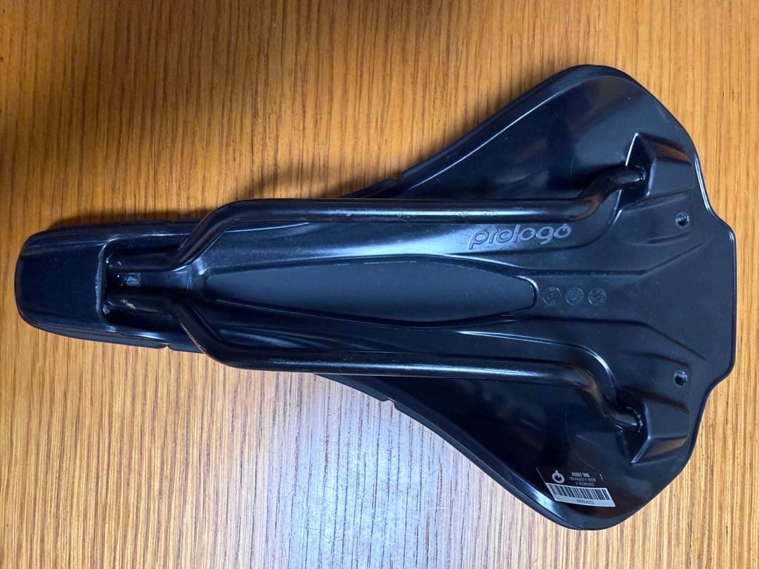 人気！Prologo Nago R5 PAS他サドルの合計3点セット乗り比べ