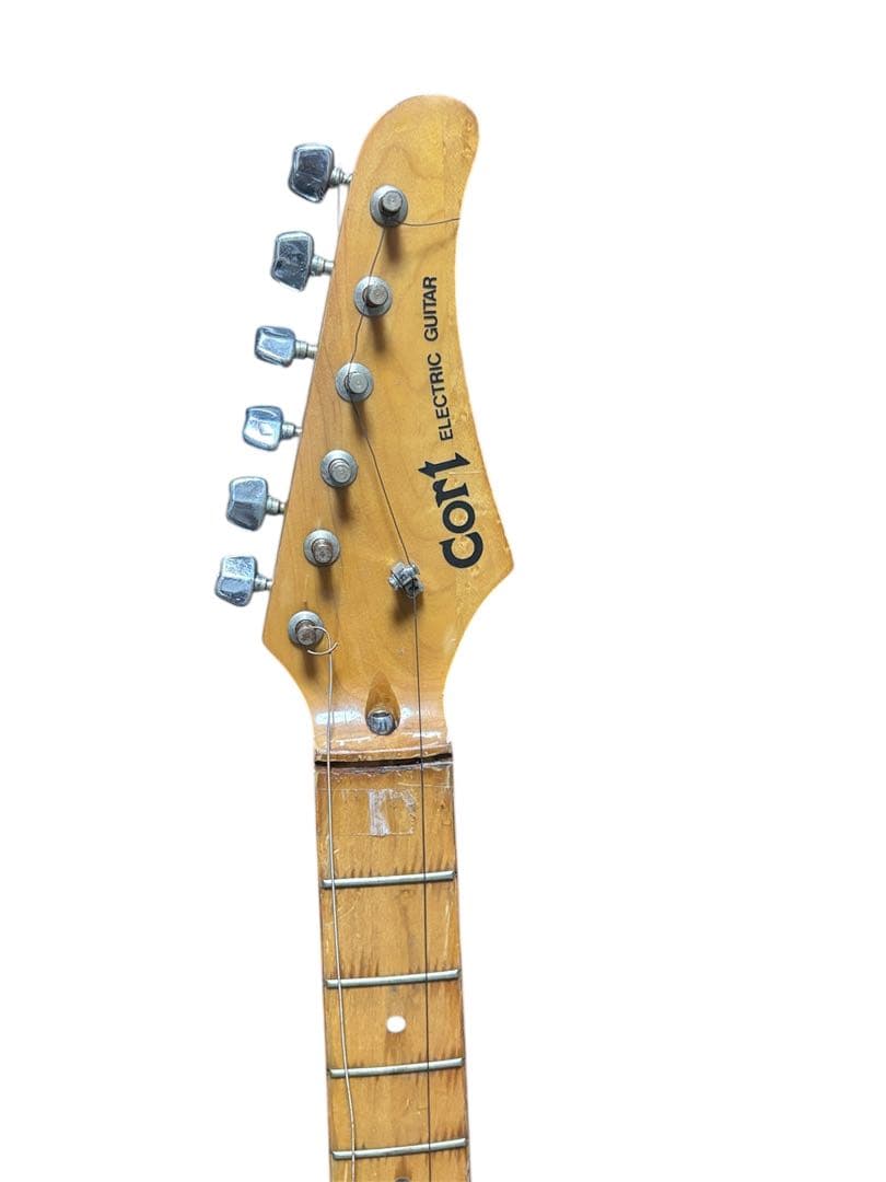 【ジャンク】Cort エレキギター 弦切れ・背面 キズあり 現状品