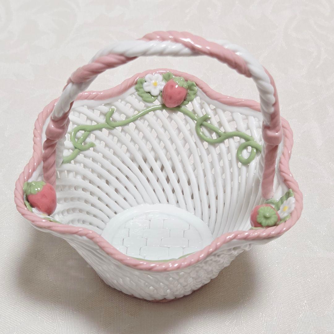 マザーガーデン　いちご　小物入れ　箱　陶器　キャニスター　廃盤　平成レトロ