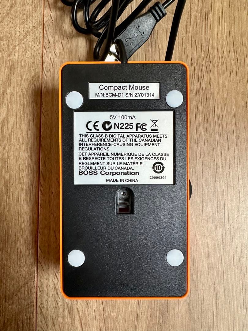 BOSS エフェクター型マウス