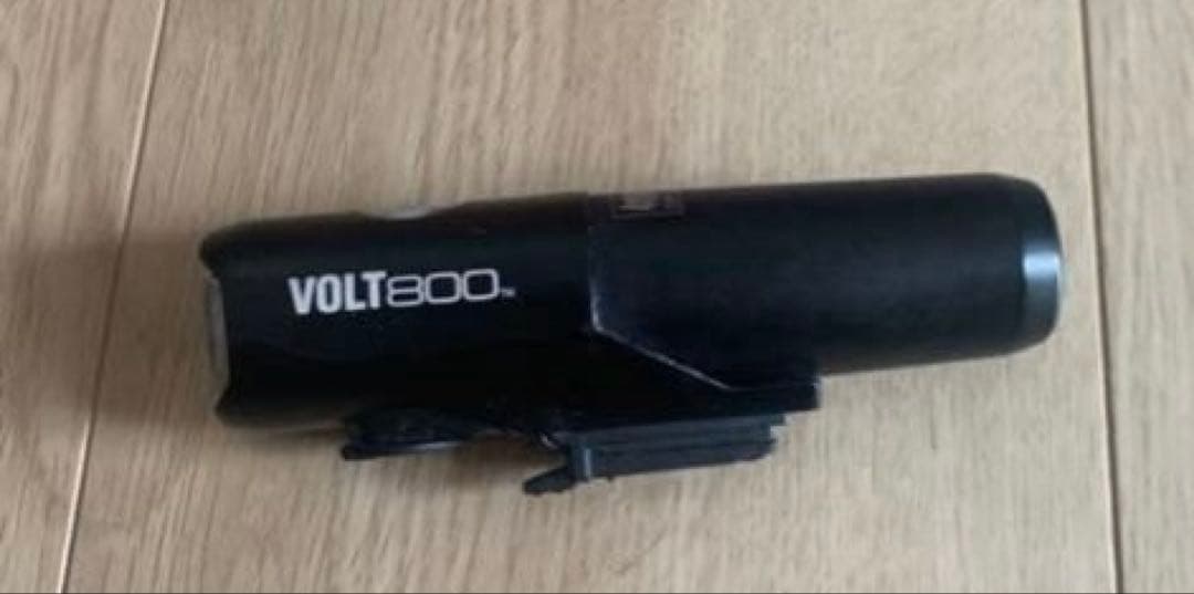 【美品】キャットアイVOLT800 自転車用ライト