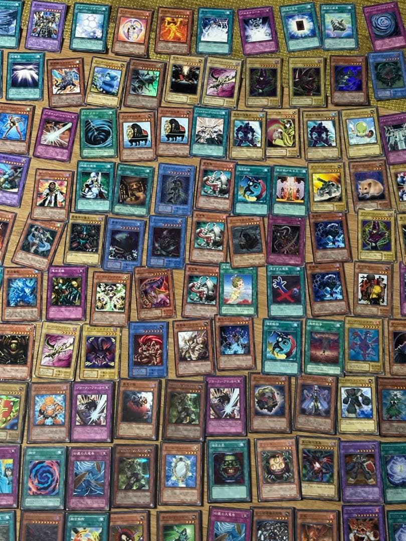 遊戯王カード 大量まとめ売り 初期あり 約380枚 状態バラバラ ジャンク含む
