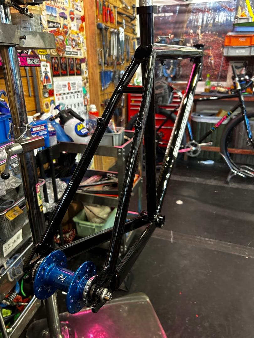 出品今週で取り止め　Brooklyn machine works V4 Mサイズ