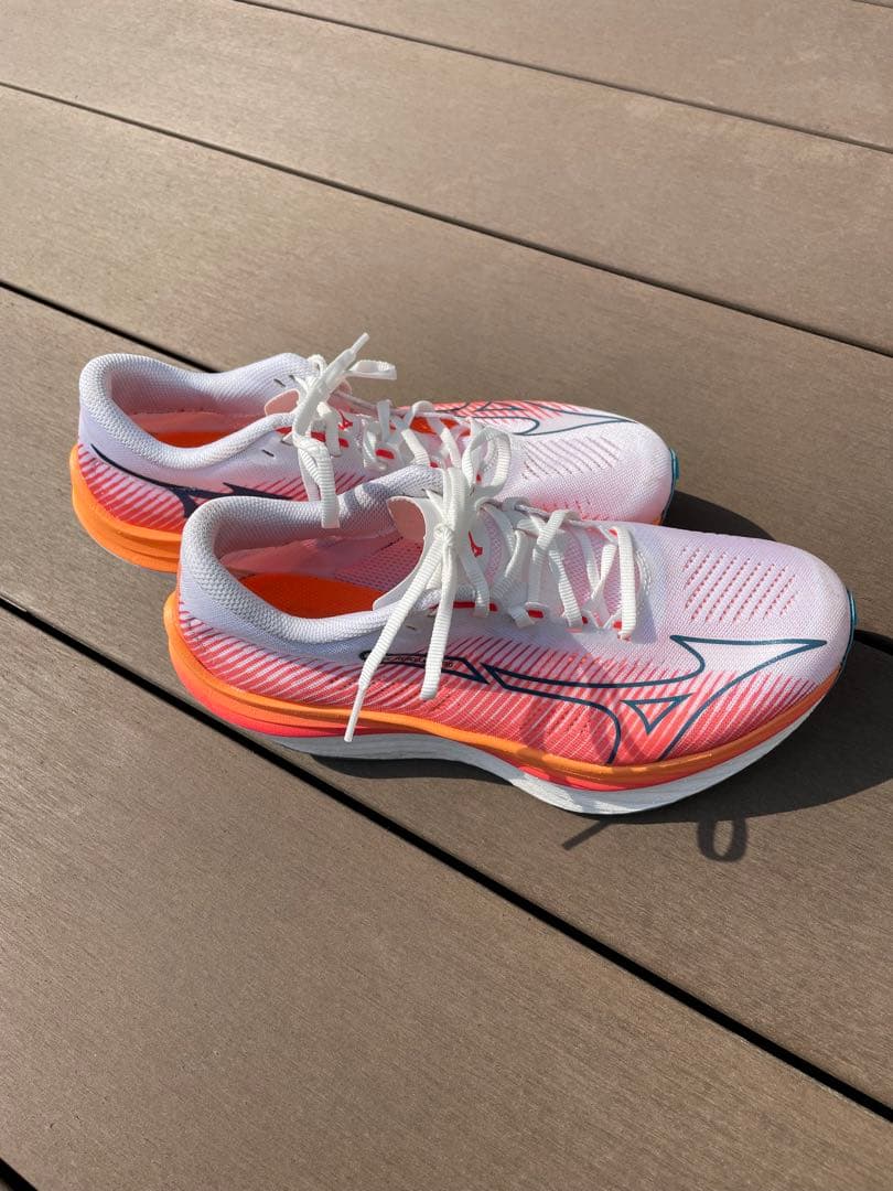 MIZUNOウェーブリベリオンプロ26.0cm