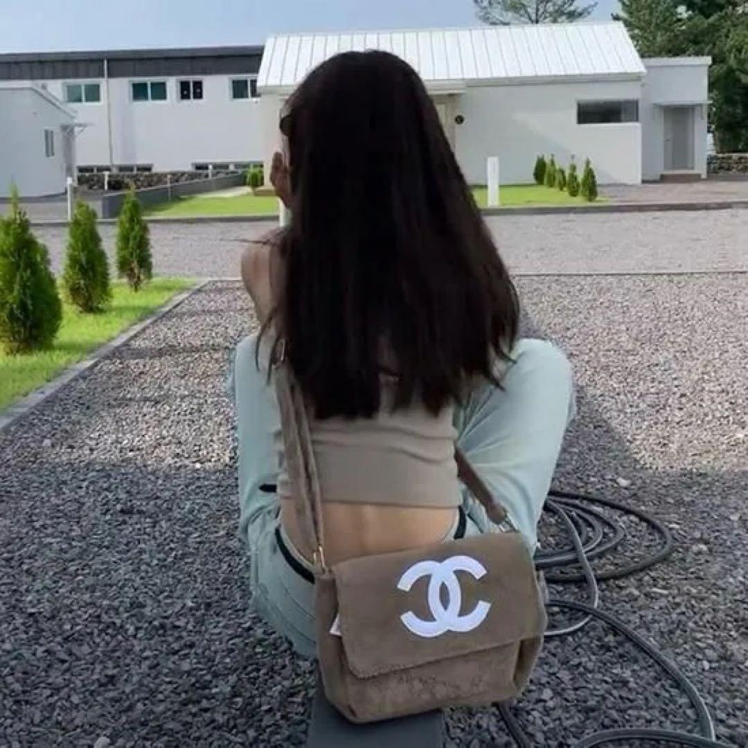 CHANEL シャネル ミニバッグ ポーチ ブラック×ホワイトロゴ.
