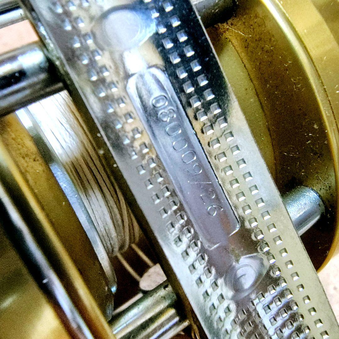 ABU Ambassadeur 4501C シャンパンゴールド／希少な左巻き