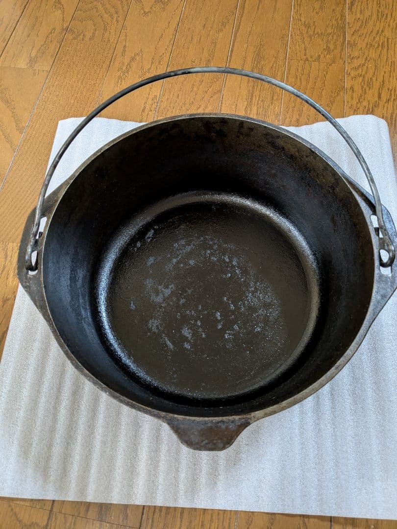LODGE ダッチオーブン ・スキレット（10 1/4インチ）とグローブのセット