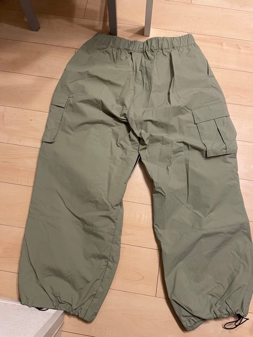 【美品】スノーボードウェア カーキパンツ レディースパンツスノーボード