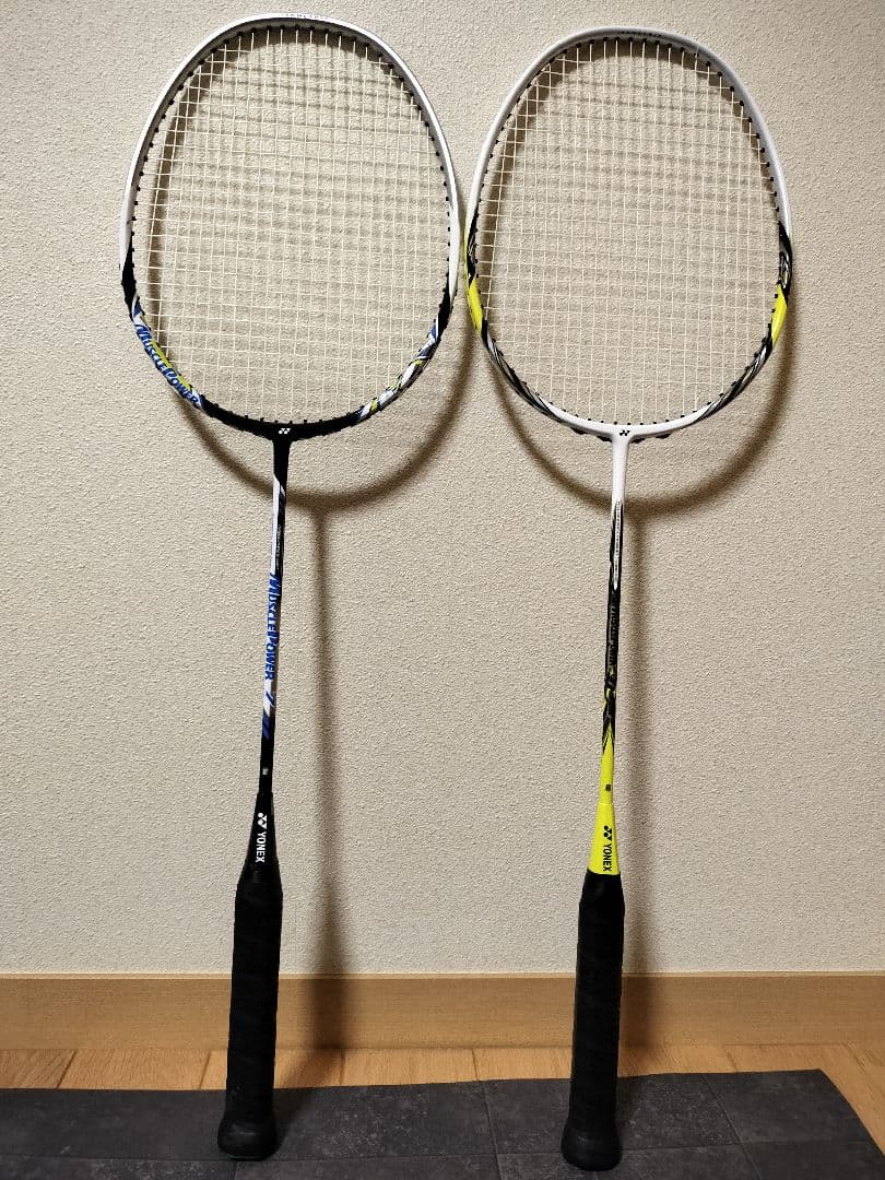 YONEX　ラケット2・ケース2・シャトルコックセット