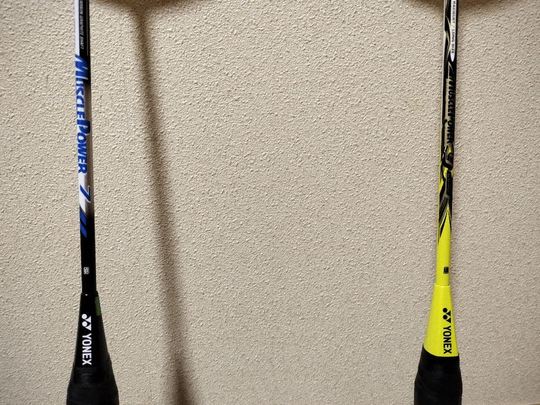 YONEX　ラケット2・ケース2・シャトルコックセット