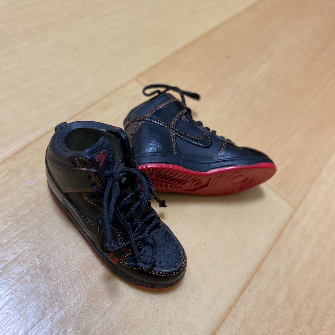 スニーカー　フィギュア　ミニチュア　マスコット　靴　シューズ