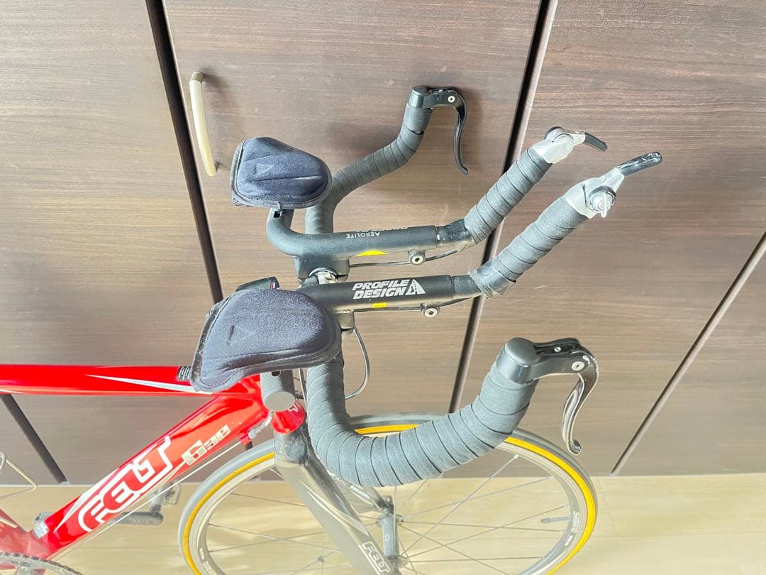 フェルト　トライアスロンバイク レッド
