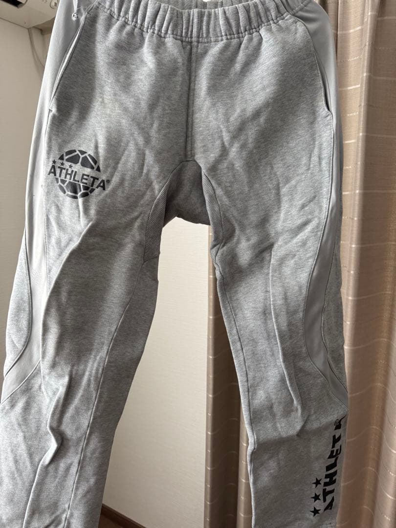 ATHLETA フード付きスウェットとパンツセット
