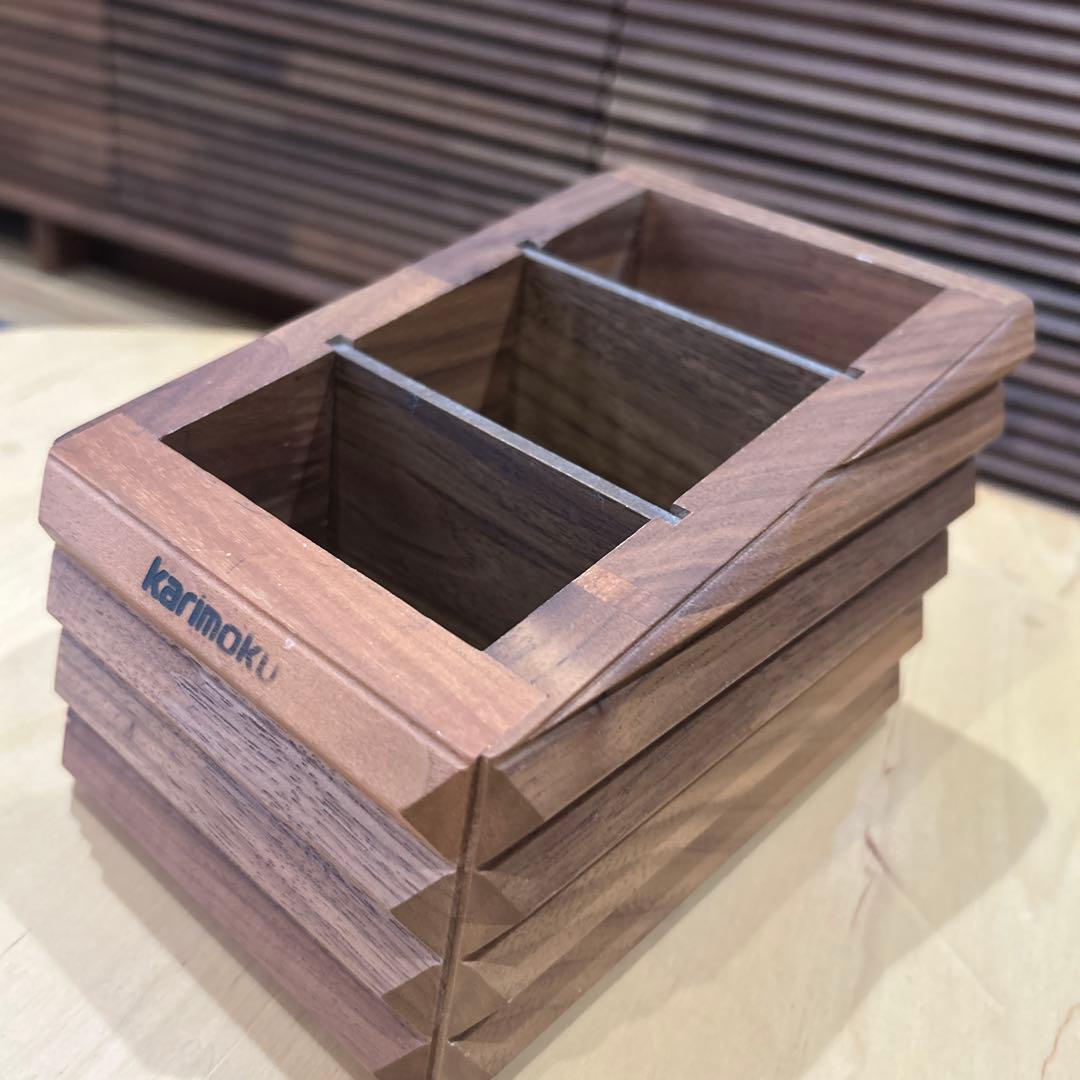 ma　【非売品】karimoku カリモク 木製ペン立て リモコンスタンド