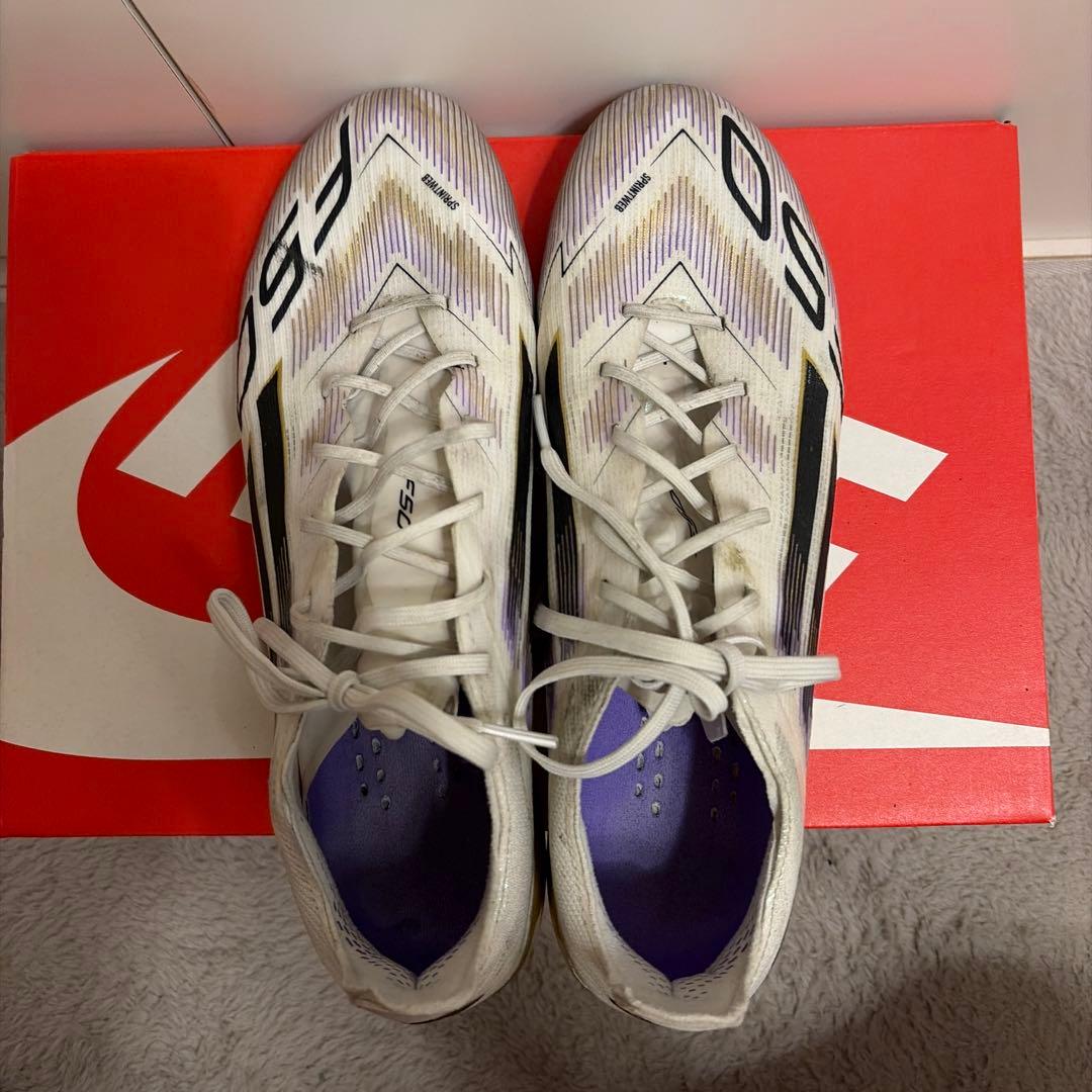F50 ELITE FG / 天然芝用　27cm