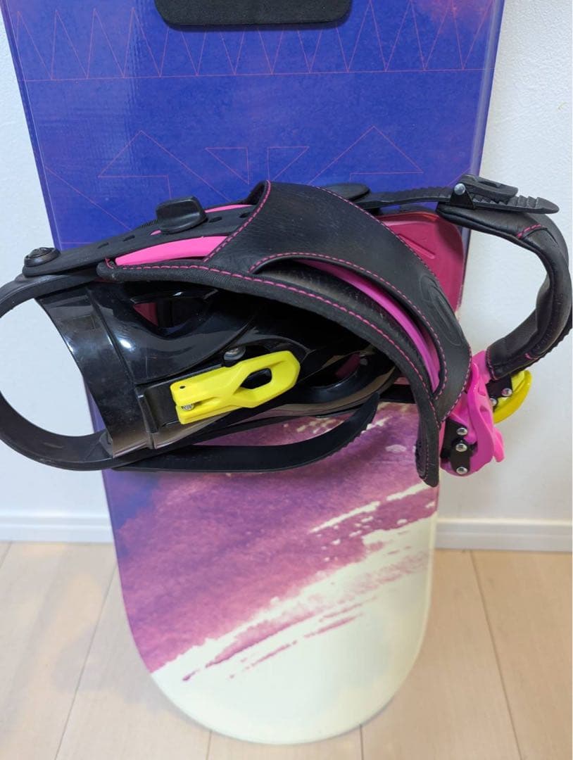 美品 シークレットガーデン 145cm スノーボード canvasビンディング