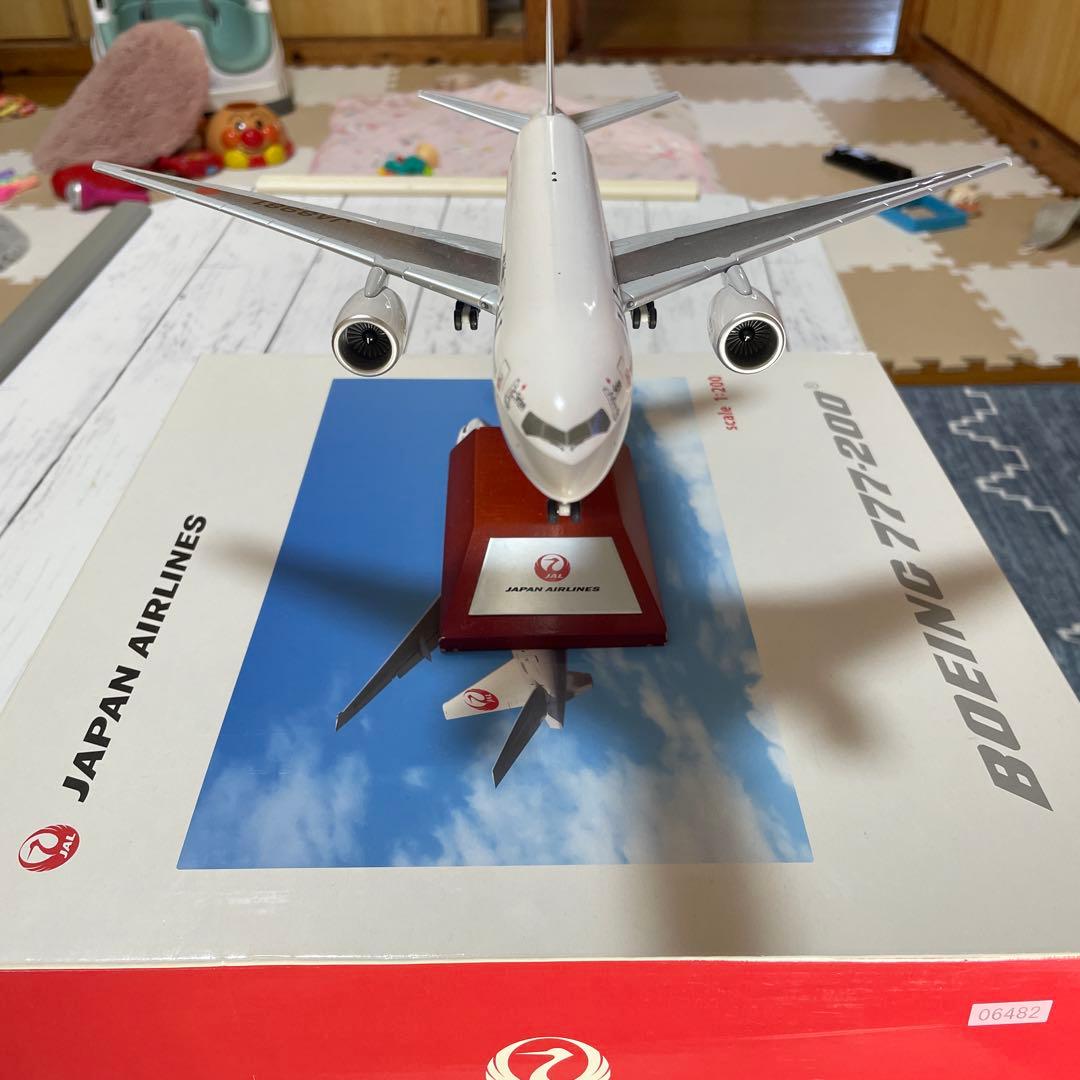 レアJAPAN AIRLINES Boeing 777-200 1:200