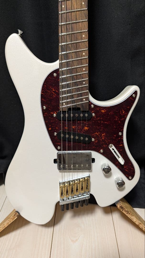 Chillman ERA Series ヘッドレスギター 6弦 ファンフレット