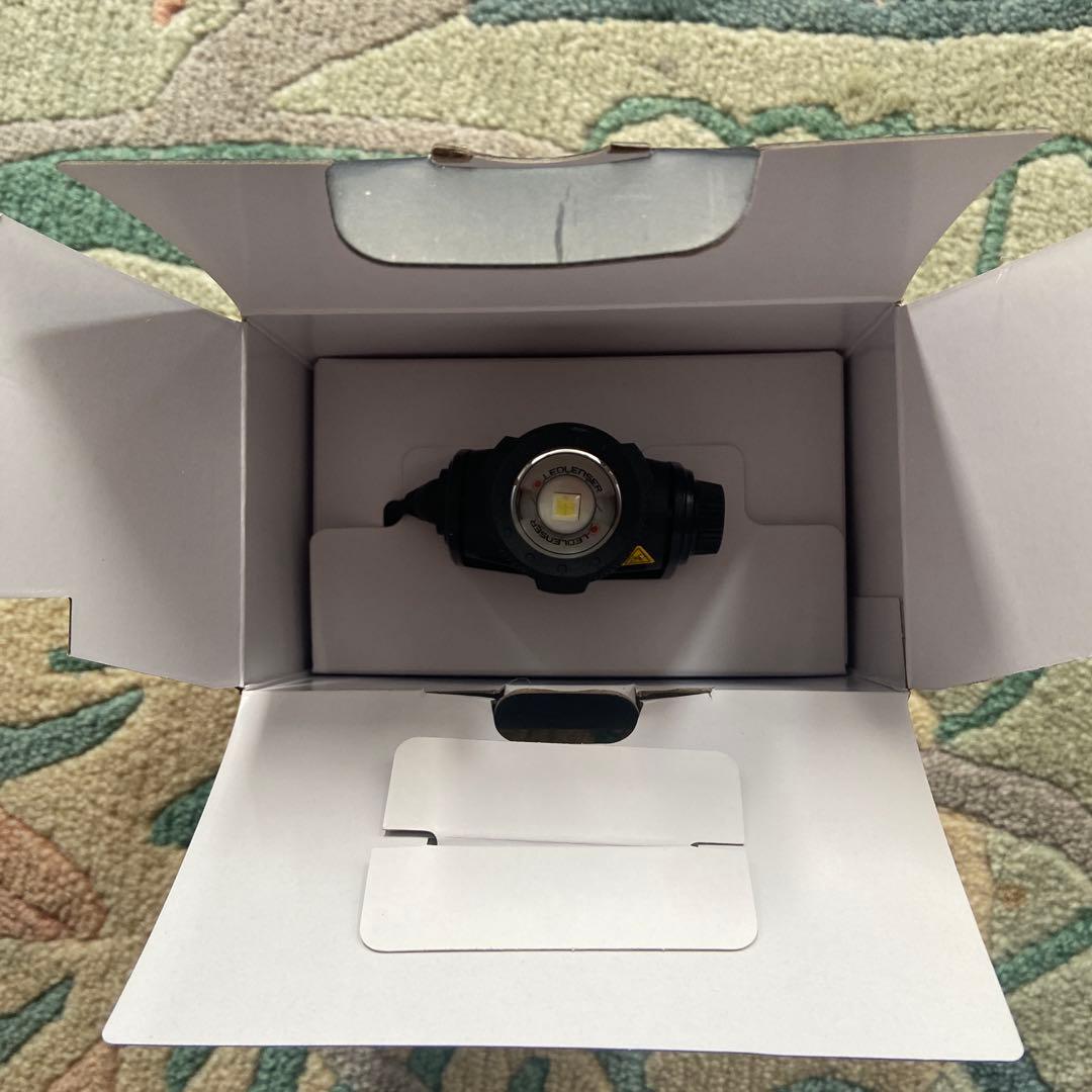 新品　LEDLENSER H7R CORE ヘッドランプ