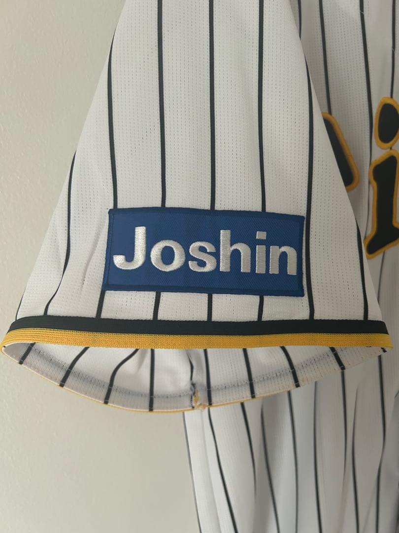 阪神タイガース　Tigers 近本選手 ユニフォーム