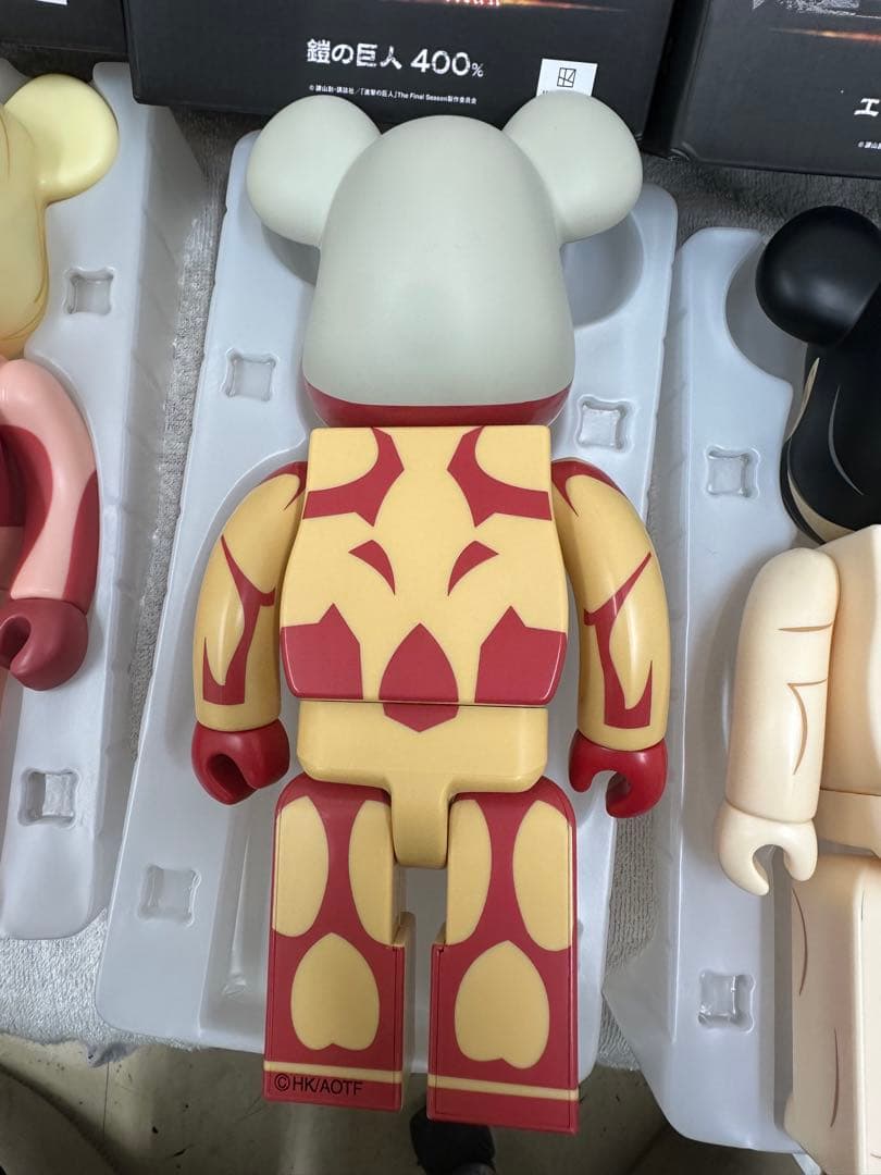 ●【希少】BE@RBRICK 進撃の巨人 400％ 3点セット