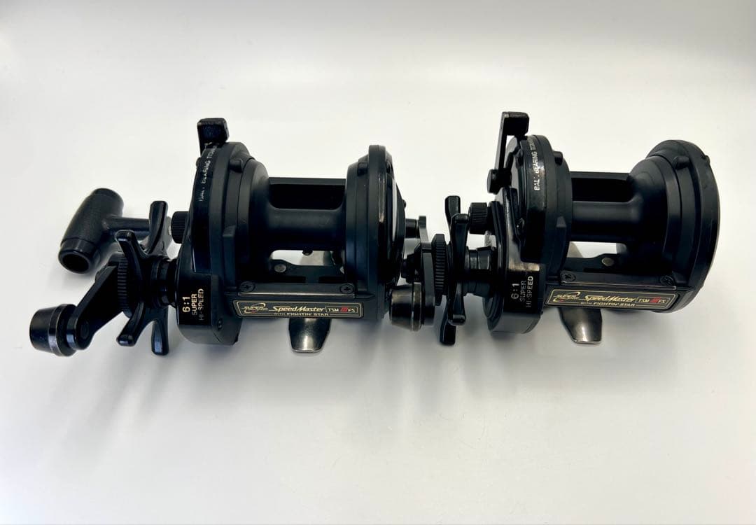 SHIMANOシマノ トライトン スピードマスター ベイトリール 2個セット売り
