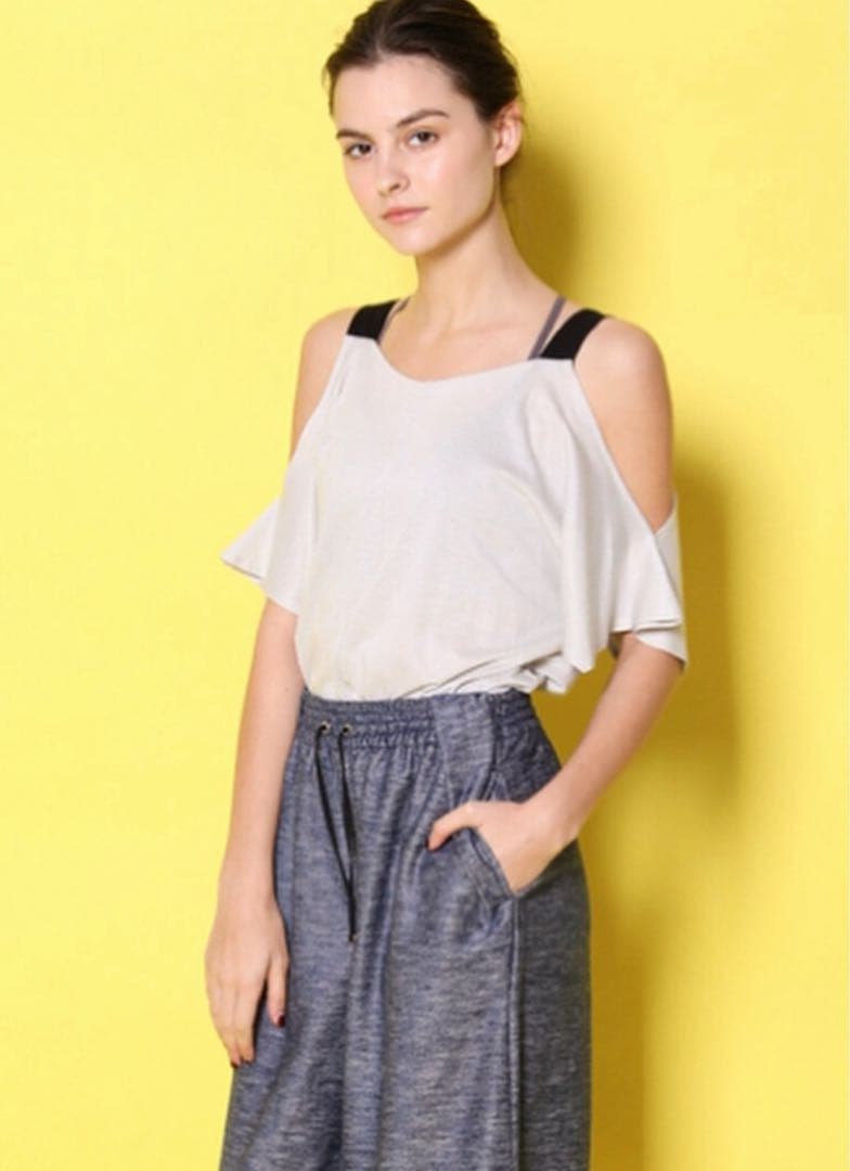 ★Julier★ 新品未使用 天竺オフショルプルオーバー