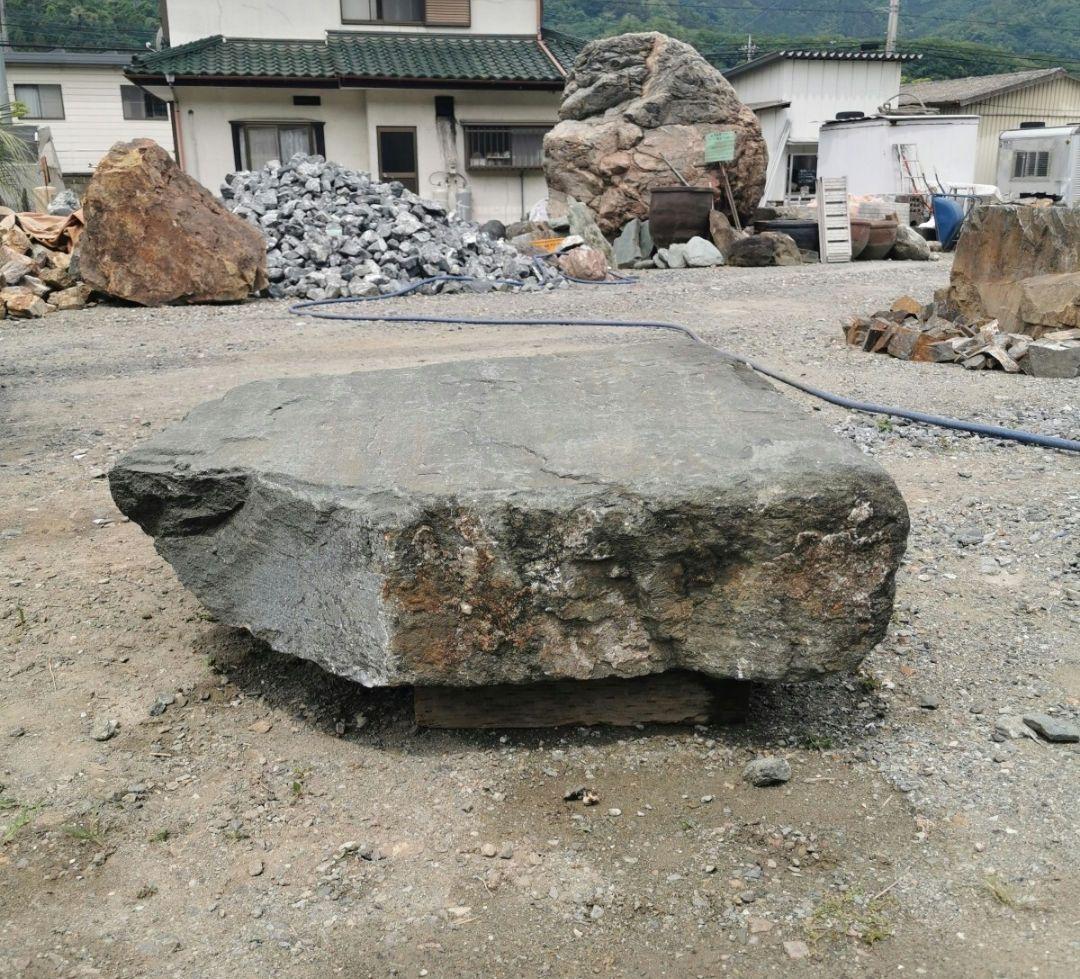 群馬産　青平石　317キロ　庭石　石　石材 庭　坪庭　ガーデニング　沓脱石