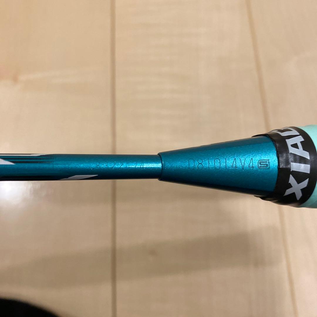 【希少_グリップテープ新品】バドミントン　ヨネックス　ナノフレア700 5UG6