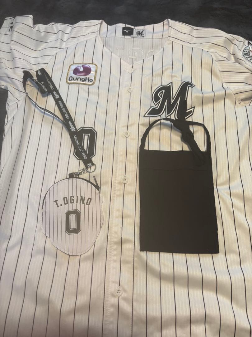 千葉ロッテマリーンズ T.OGINO ユニフォーム　 おまけ付き　荻野貴司
