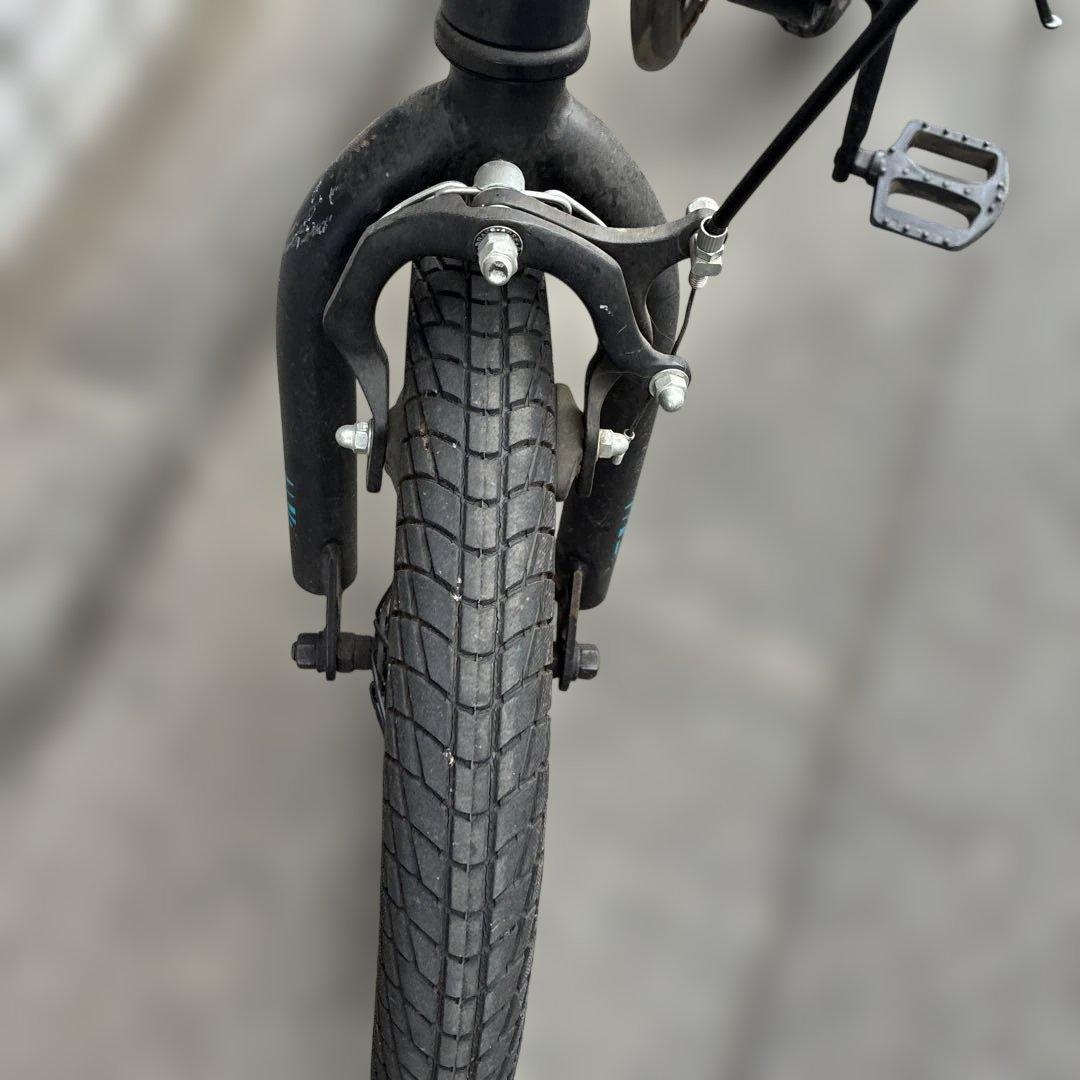 16インチHaro 子供用自転車 シュレッダー ブラック/ブルー