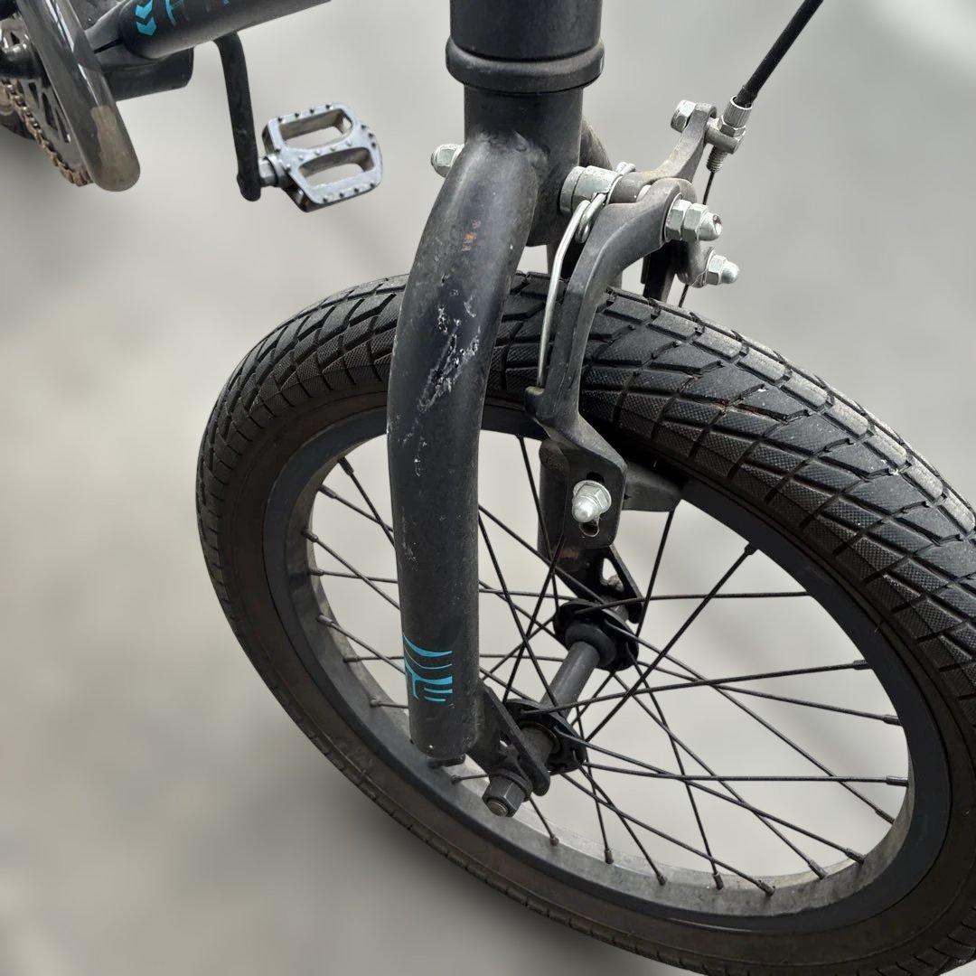16インチHaro 子供用自転車 シュレッダー ブラック/ブルー
