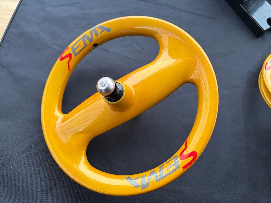 【中古】SEMA 12インチ　カーボンホイール　OLD95 ランバイク　ホイール