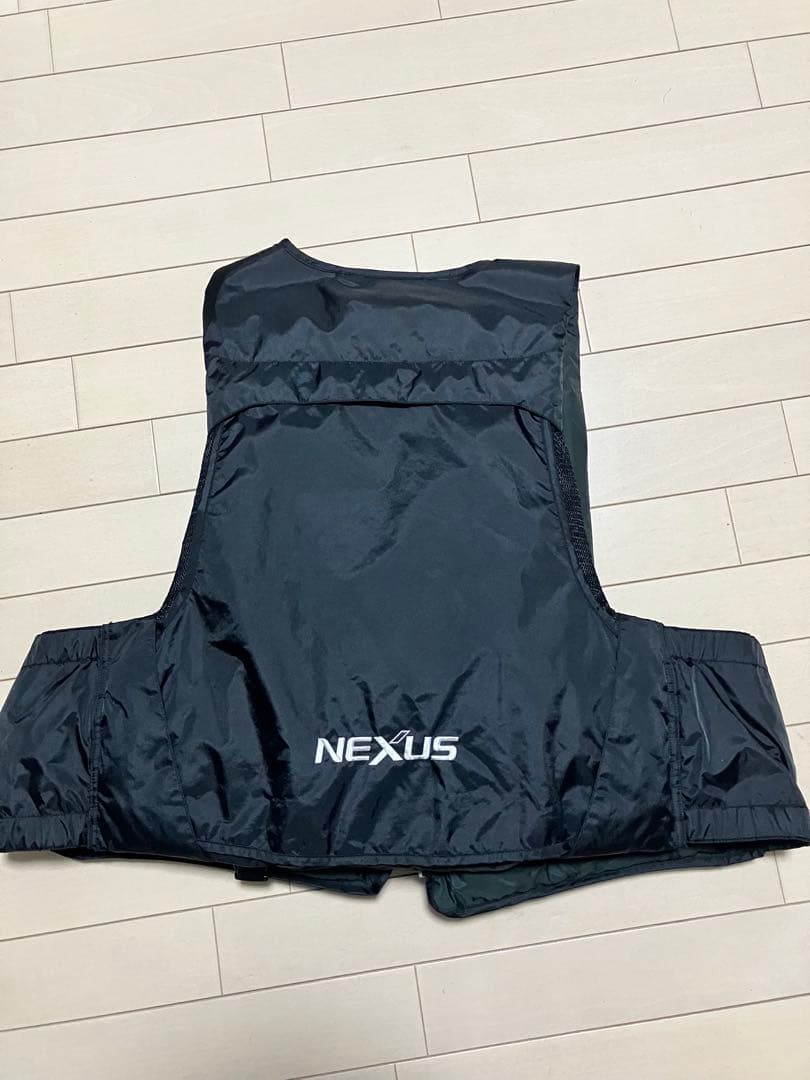 SHIMANO NEXUS ブラック ライフジャケット