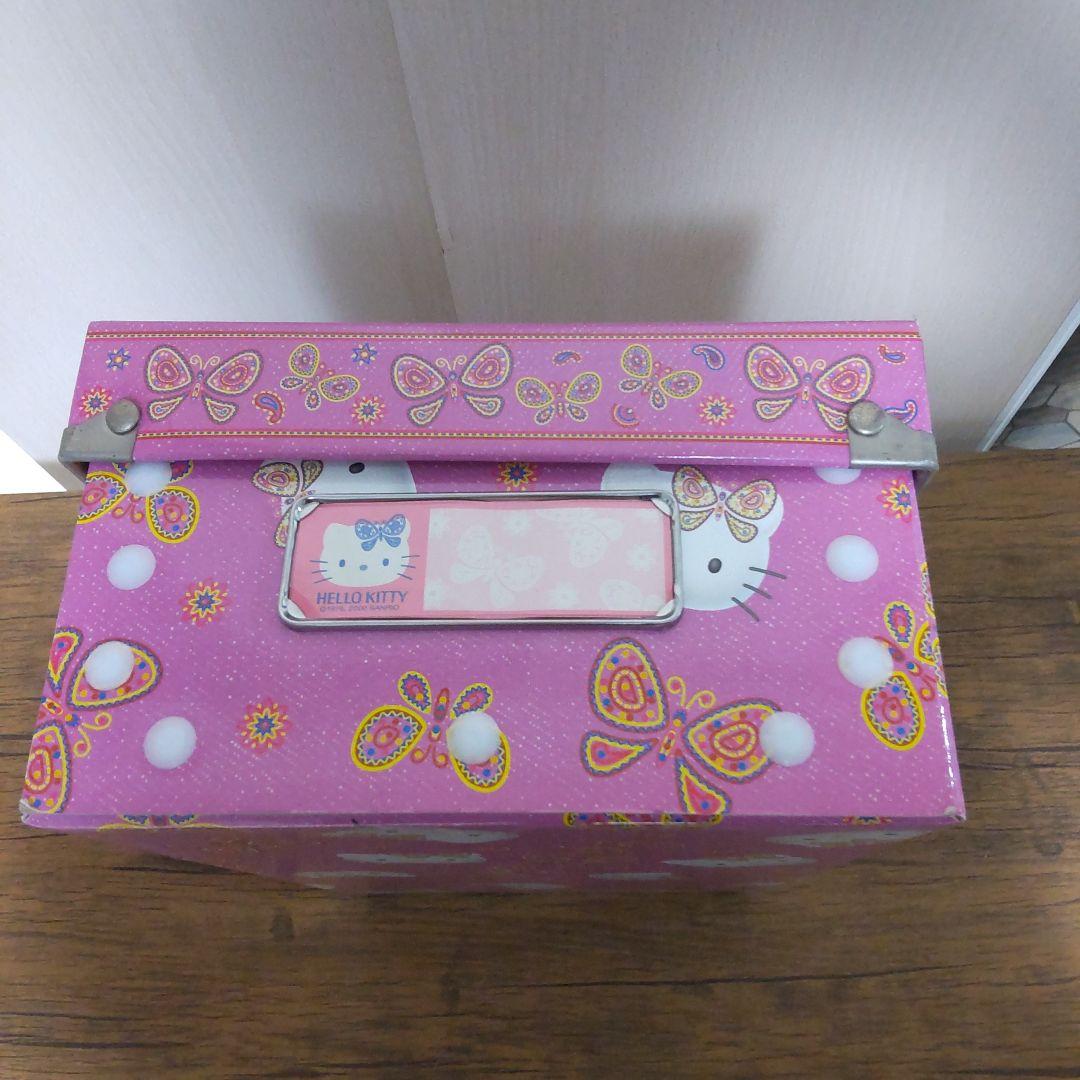 キティちゃん　バタフライキティ　収納ボックス