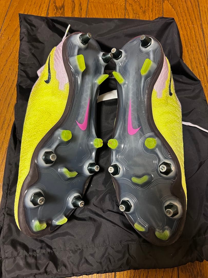 Nike Phantom GT サッカーシューズ イエロー