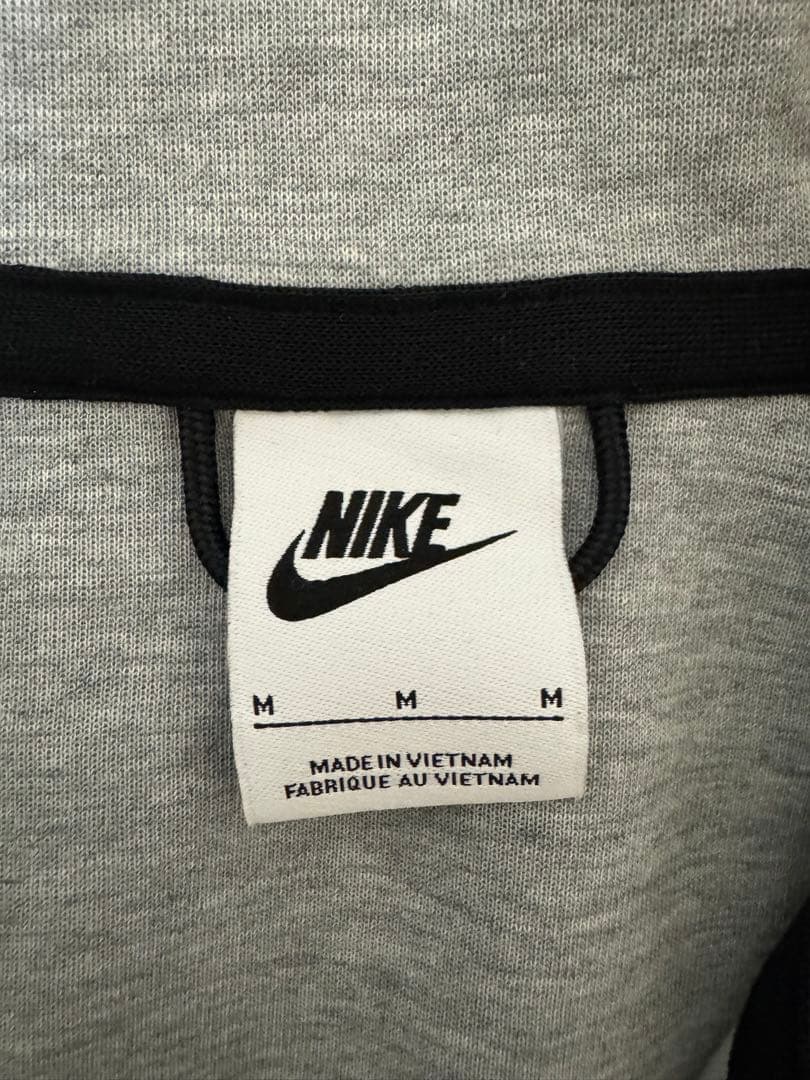 Nike テックフリース　廃盤　Mサイズ