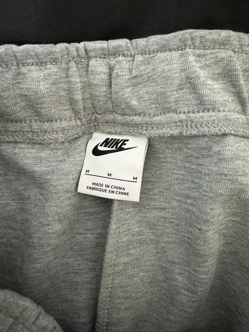 Nike テックフリース　廃盤　Mサイズ