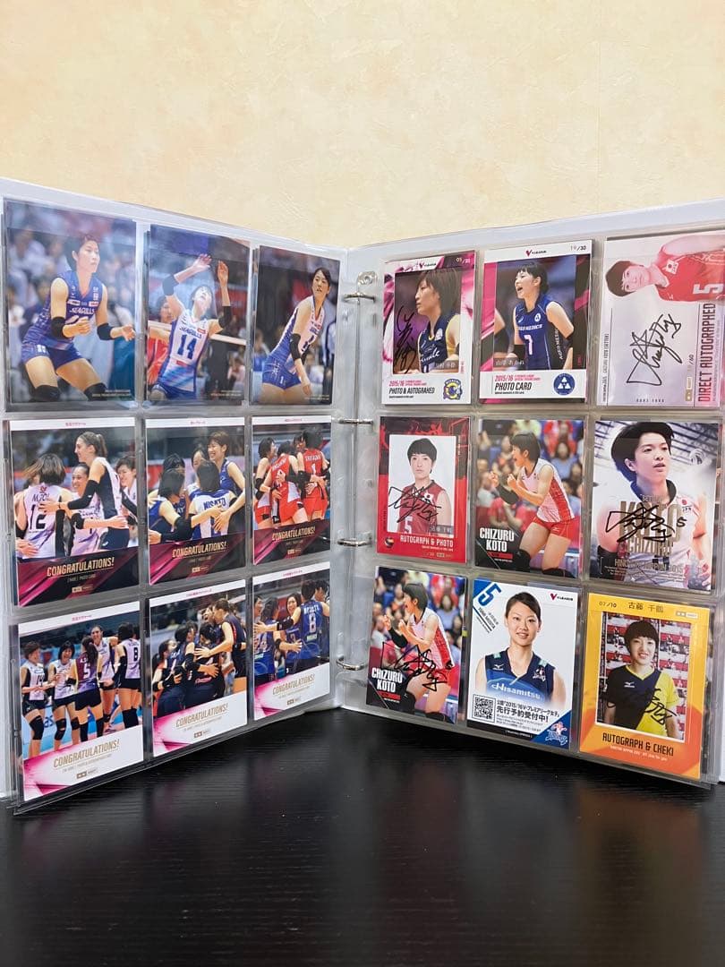【まとめ売り】Vリーグ女子バレー バインダーとカード多数！
