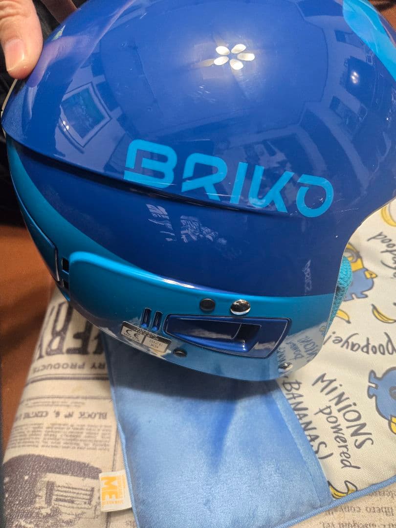BRIKO スキー用ヘルメット FIS準拠 一回使用　美品　XS