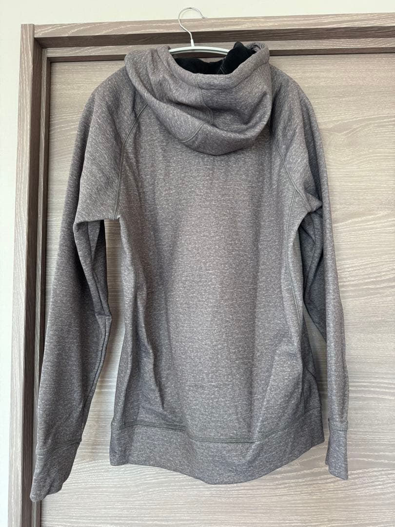 BURTON パーカー　撥水加工