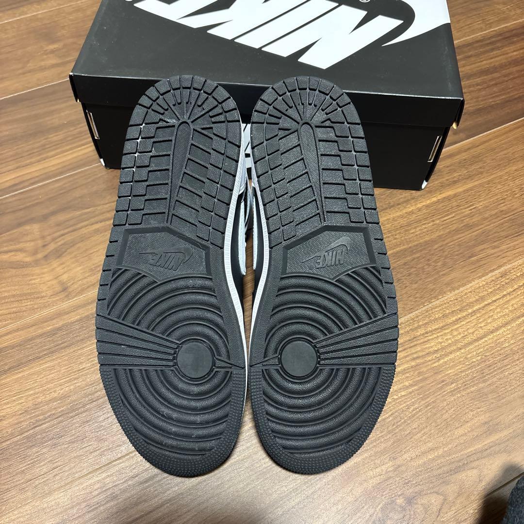 NIKE エアジョーダン1 ブラック&ホワイト