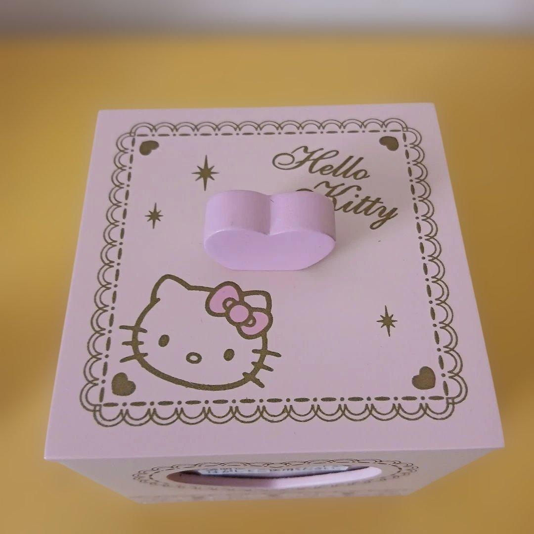 ハローキティ　非売品小物入れ　フラワーアレンジ　お花小物入れ　3点セット品