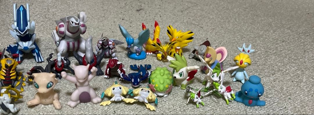ポケモン【モンコレ】 、ソフビ指人形、伝説ポケモンのみ　フィギュア 38体セット