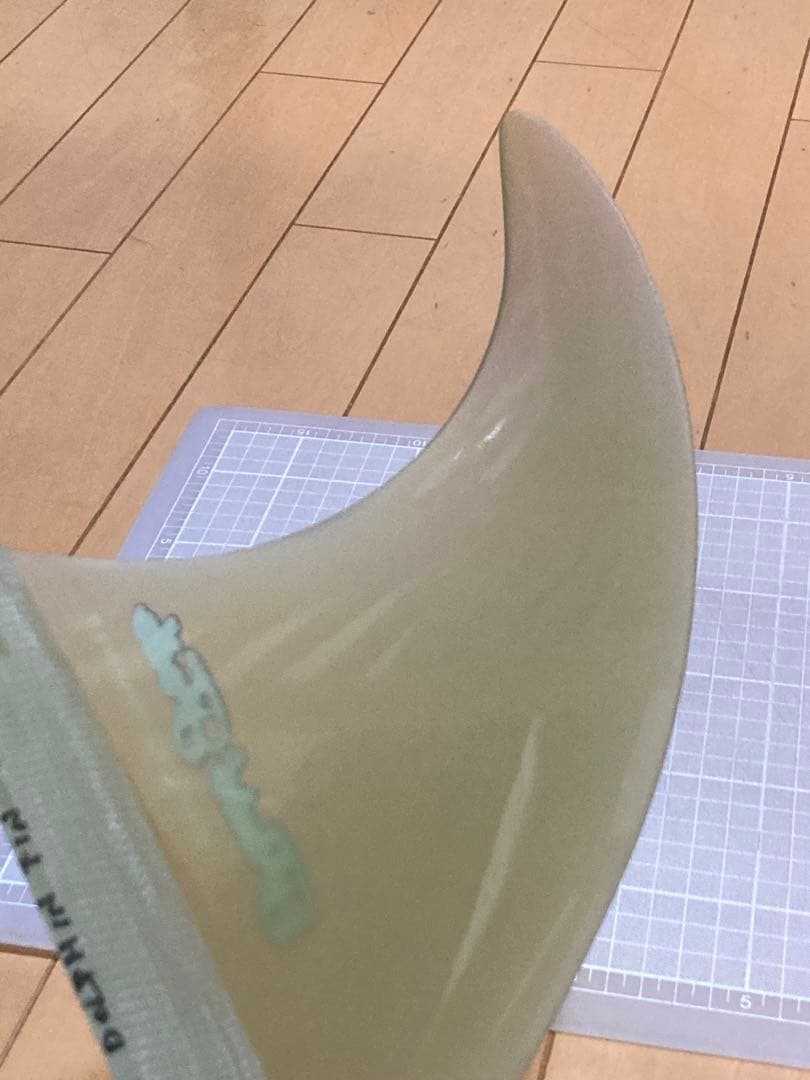 美品　Fluid Foils Dolphin Fin 9.0 スモーク