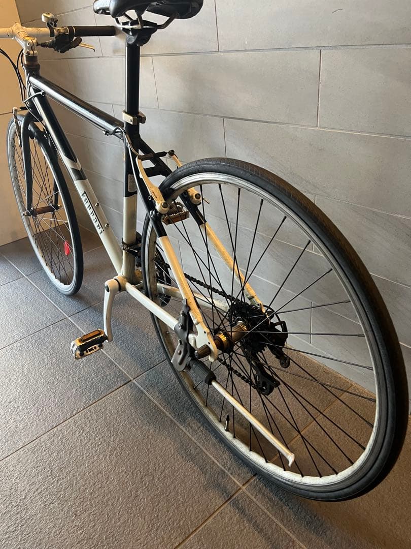 【東京近郊受渡希望】クロスバイク　フェラーリ　軽量車体　即乗可能