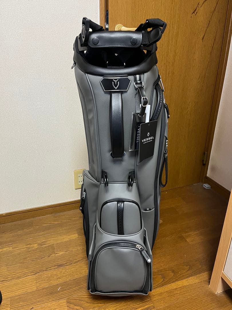Vessel 5.0プロ　キャディーバッグ