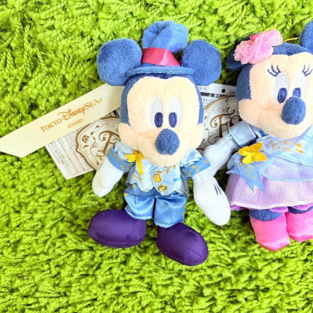 ディズニー　ファンタジースプリングスホテル ミッキー　ミニー　ぬいぐるみバッジ