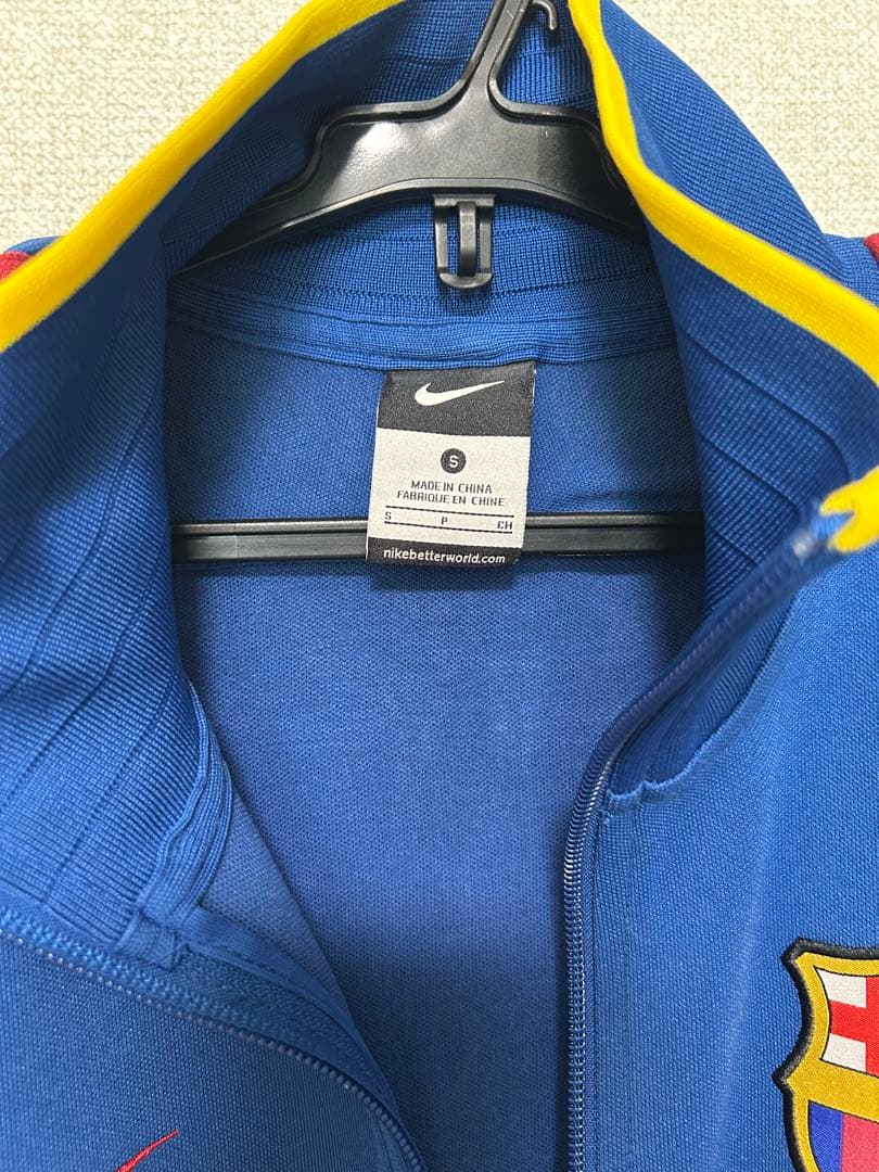 【FIFAクラブワールドカップ限定品】 ナイキ バルセロナ　トラックジャケット